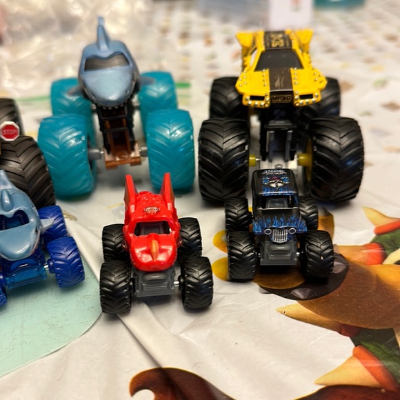 Other - Monster trucks